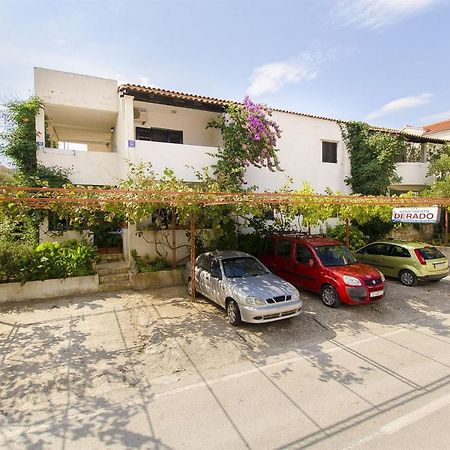 סופטאר Apartments Derado מראה חיצוני תמונה