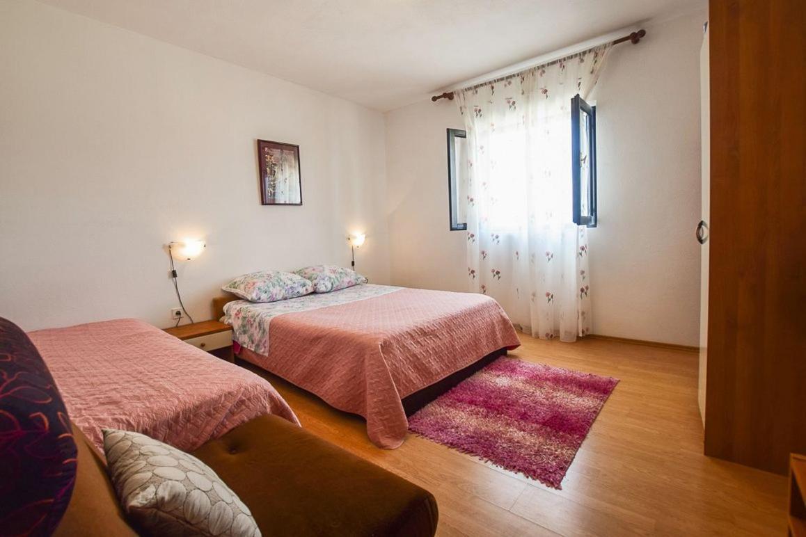 סופטאר Apartments Derado מראה חיצוני תמונה