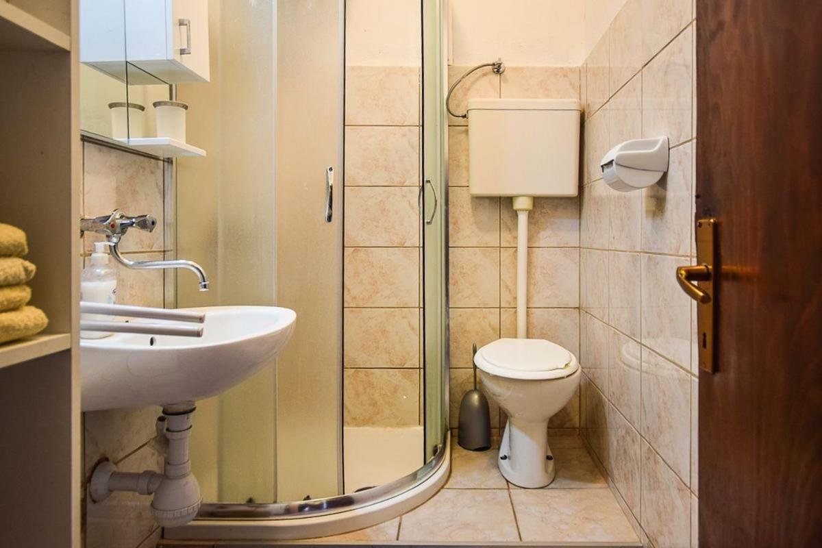 סופטאר Apartments Derado מראה חיצוני תמונה